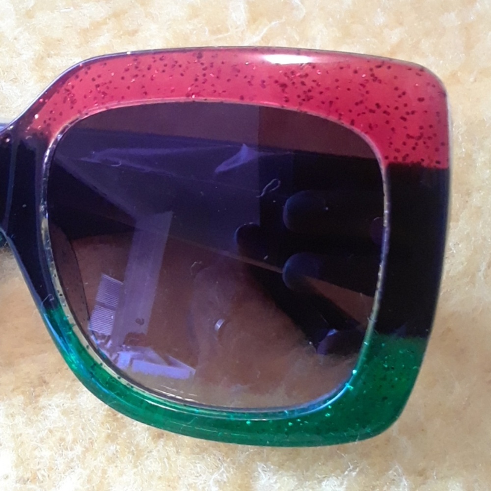 Sunglasses - Picture 2 of 4